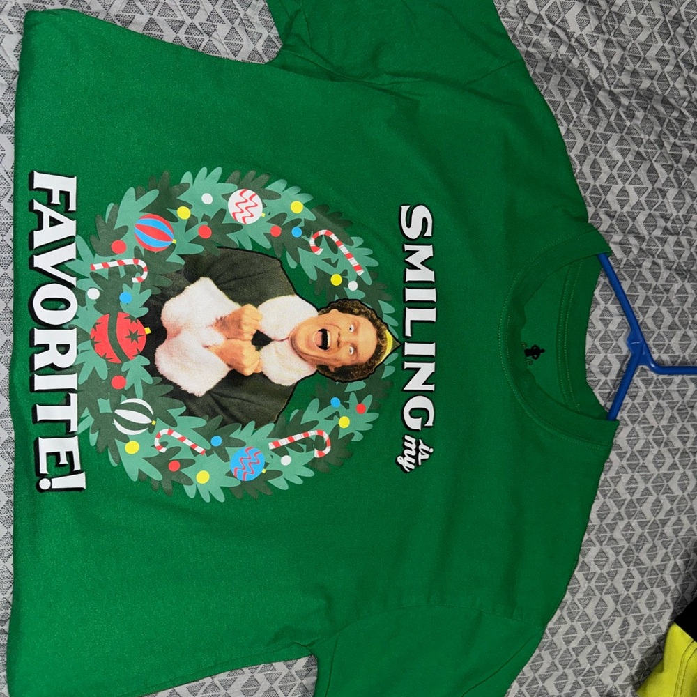 Green Holiday Graphic T-Shirt